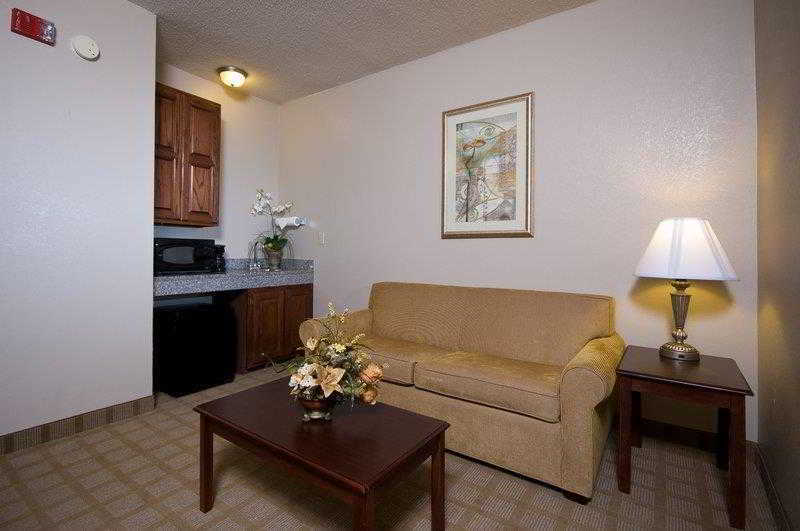 Best Western Plus Russellville Hotel & Suites Værelse billede